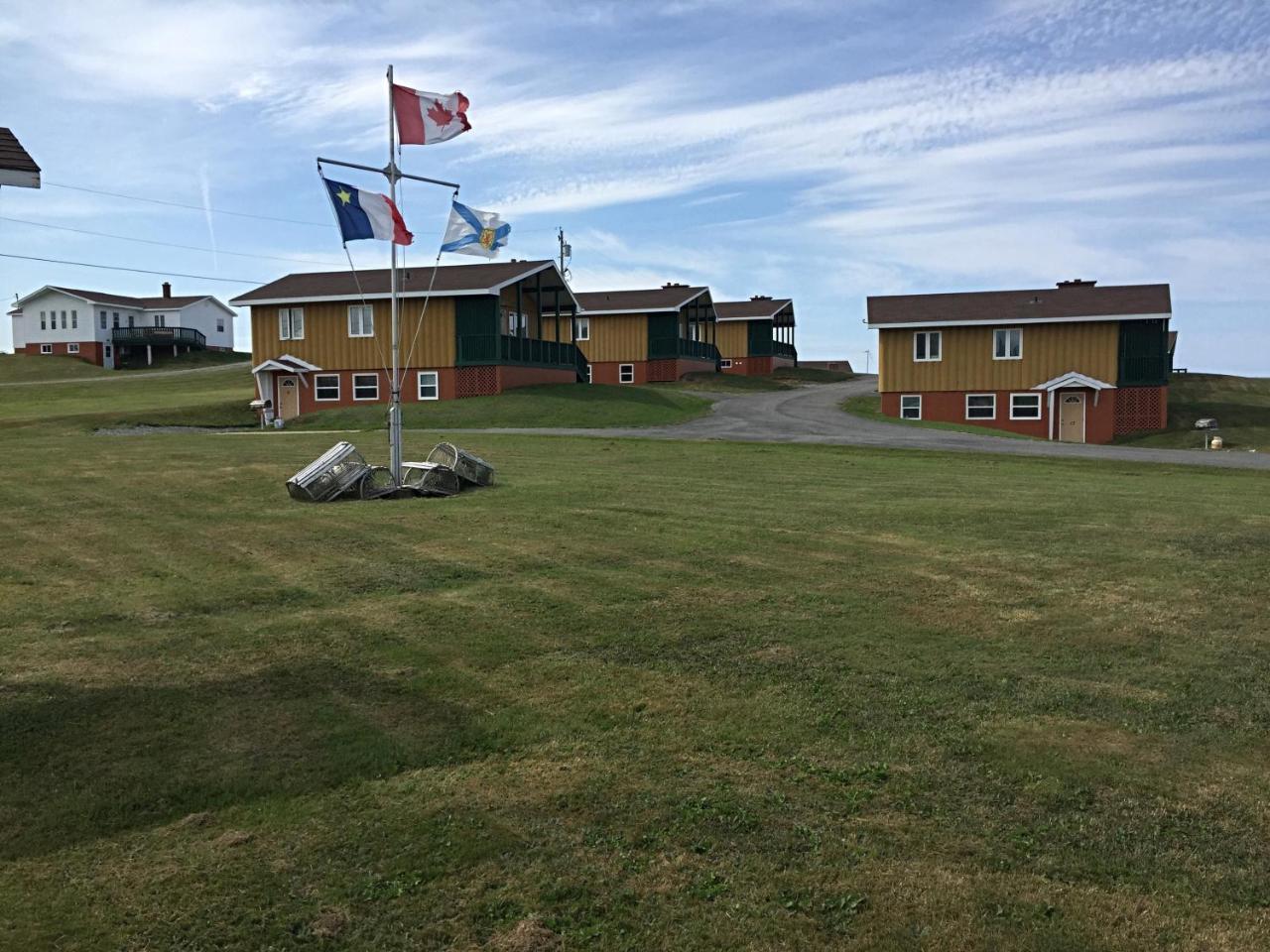 Pilot Whale Chalets Vila Chéticamp Exterior foto